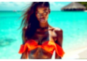 How to Wear Sensual Underwater with Off-Shoulder Tops