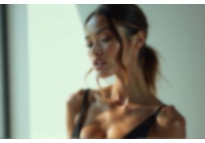 How to Wear Sensual Underwear with Jumpsuits Effortlessly