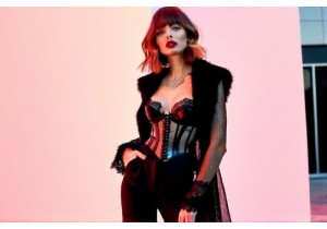 How to Style Basque and Corset Lingerie Outfits