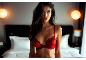 How Spicy Lingerie Enhances Sensual Confidence