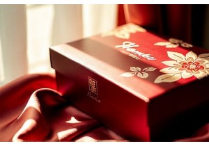 Exclusive Lingerie Boxes with Cultural Themes