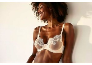 Lingerie Hot Looks Featuring Triumph