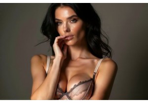 Hot Lingerie Styles for Bold Women Who Love Sheer Erotic Aesthetics