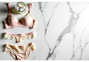 Chinese Lingerie Brands: How Lily & Bing Builds Trust